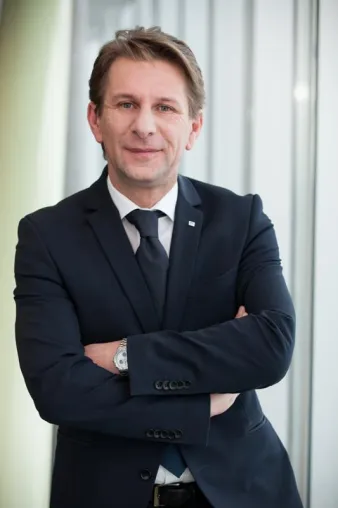 Bild: Alois Wach leitet OMV und Avanti Tankstellennetz