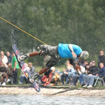 Bild: Weltklasse-Wakeboard in Großbeeren