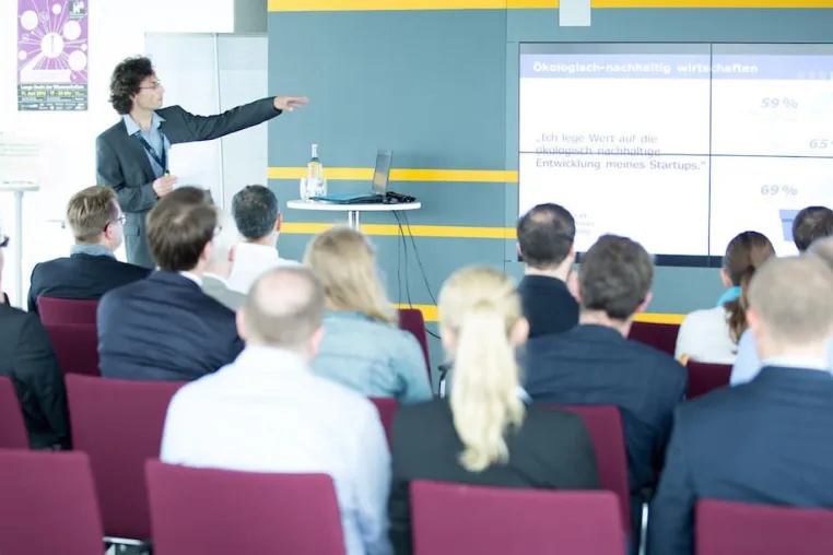 Bild: Die Initiative „Entrepreneurship für Deutschland“ plädiert für Fortsetzung der Hochschulunterstützung