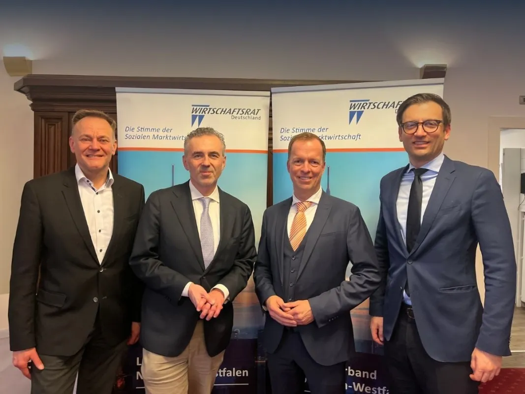 vlnr: Thomas Pfänder, Thomas Jarzombek MdB, Thomas L. Rödding, Lars Fiele (© Wirtschaftsrat Nordrhein-Westfalen)