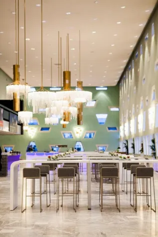 Bild: Eventlocation im Stil der 1960er Jahre