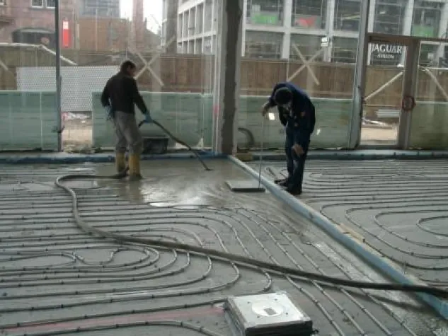 Bodenbau in Rekordzeit Bild: Bodenbau in Rekordzeit