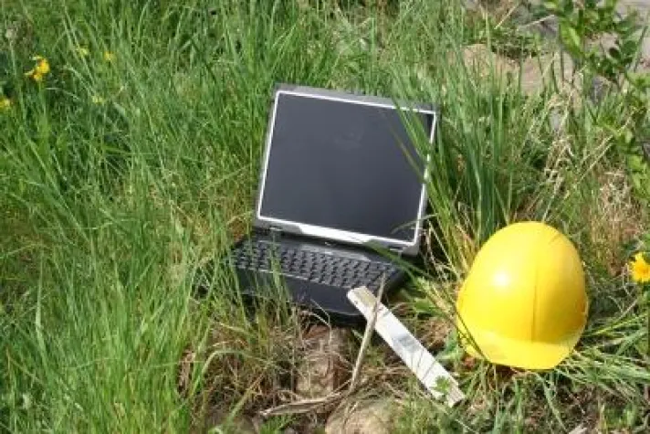 Bild: ComNets Outdoor-Notebook jetzt mit Intel Centrino Duo Mobiltechnologie