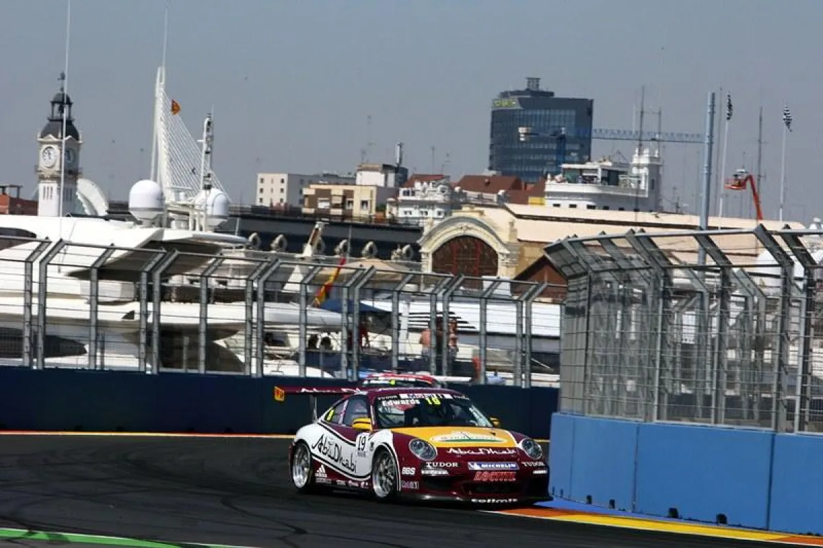 Sean Edwards beim Porsche Mobil 1 Supercup Rennen in Valencia