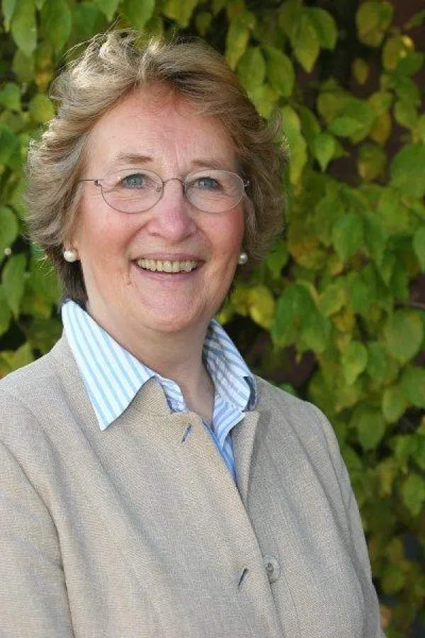 Marietta Horton, Principalin und Gründerin der St. George's English International School