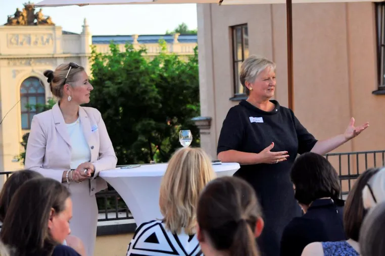 Bild: Heike Hanagarth referierte für FIM München über Führung in disruptiven Zeiten