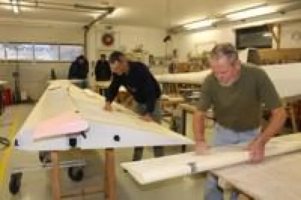 Exot landet auf der Wasserkuppe Bild: Exot landet auf der Wasserkuppe