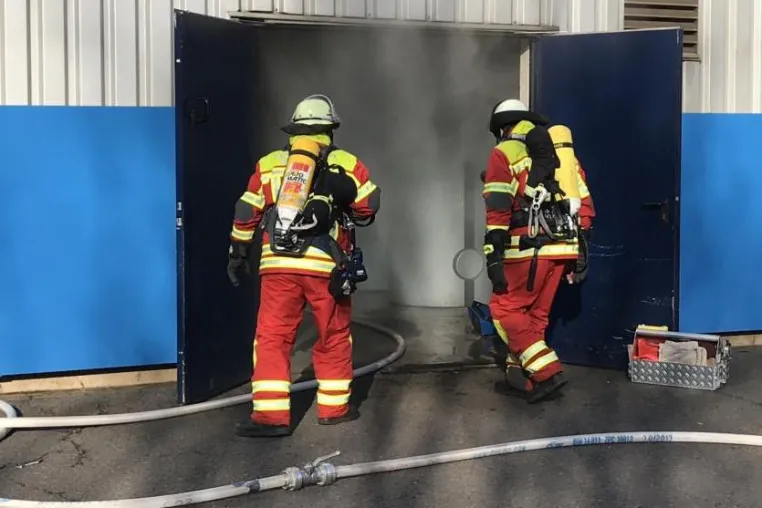 Bild: Einsatzübung der Feuerwehr der Gemeinde Schmelz