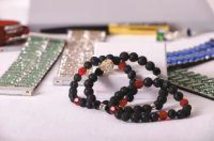 Bild: Red Saphir® - Der Marktführer im Design von Lava Schmuck