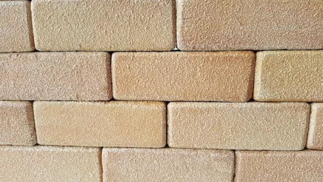 Sandsteineffekt – Oberflächen von grobkörnig bis mikrofein Bild: Sandsteineffekt – Oberflächen von grobkörnig bis mikrofein