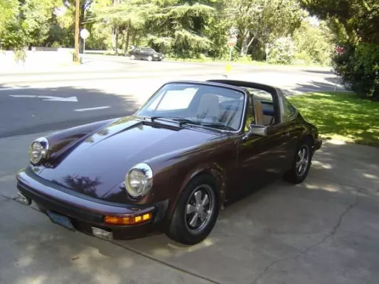 Bild: OLDTIMER AUS USA - FAHRENDE AKTIEN