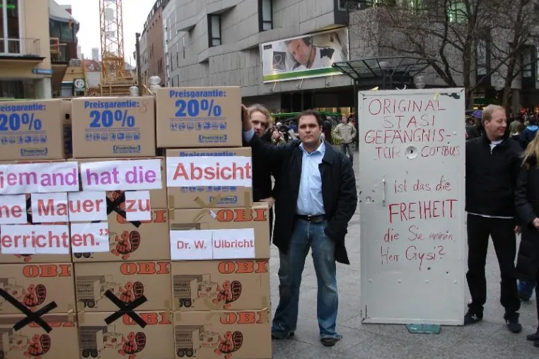 "Niemand hat die Absicht, eine Mauer zu bauen" Bild: "Niemand hat die Absicht, eine Mauer zu bauen"