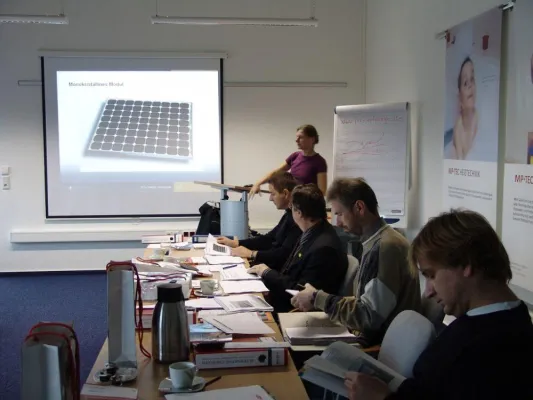 Bild: Mp-tec eröffnet Solarakademie mit umfangreichem Schulungsangebot