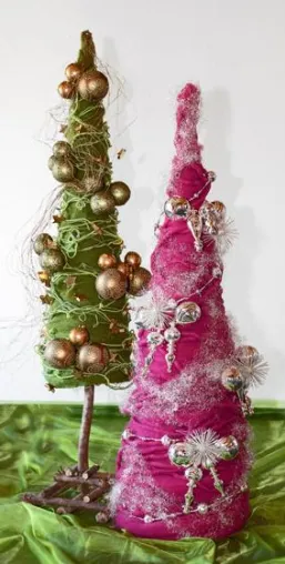 Bild: Weihnachtstrends 2009 - Natürlicher Baumschmuck mit Filzelementen