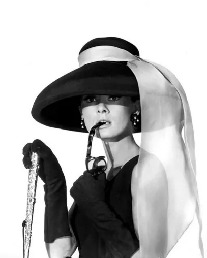 Bild: Das kleine Schwarze – Audrey Hepburn machte es populär