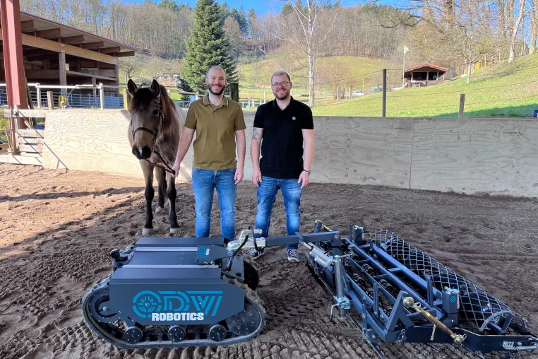 Bild: ODW Engineering präsentiert den autonomen und elektrischen Geräteträger für den Pferdebetrieb: den ODW MK4