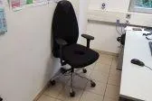Ergonomischer Bürodrehstuhl bei Beschwerden nach Hodentorsion OP Bild: Ergonomischer Bürodrehstuhl bei Beschwerden nach Hodentorsion OP