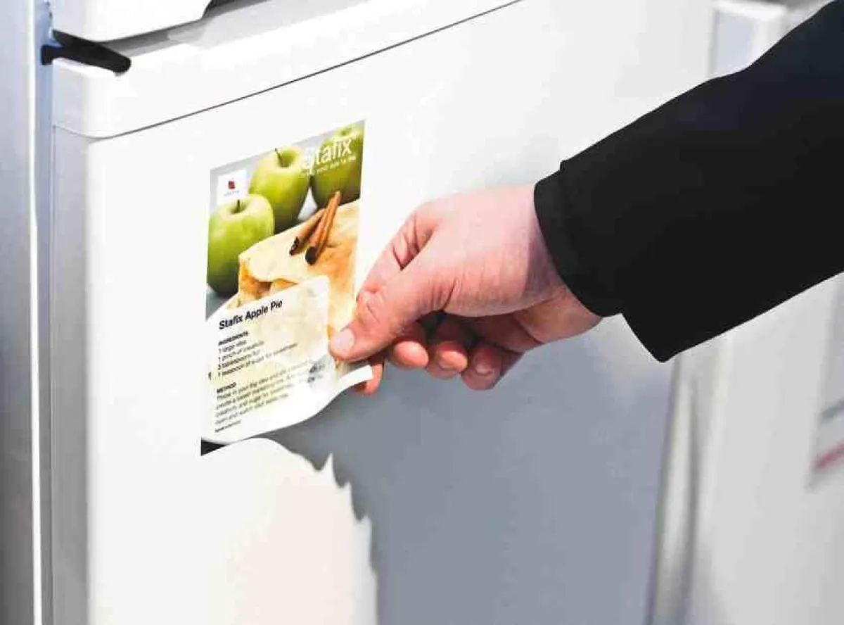 Die statische Folie Stafix® haftet ohne Klebstoffe