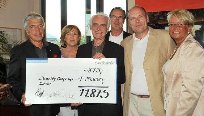 Golfclub Play for Life erspielt 11.875 Euro für Hilfsprojekte Bild: Golfclub Play for Life erspielt 11.875 Euro für Hilfsprojekte