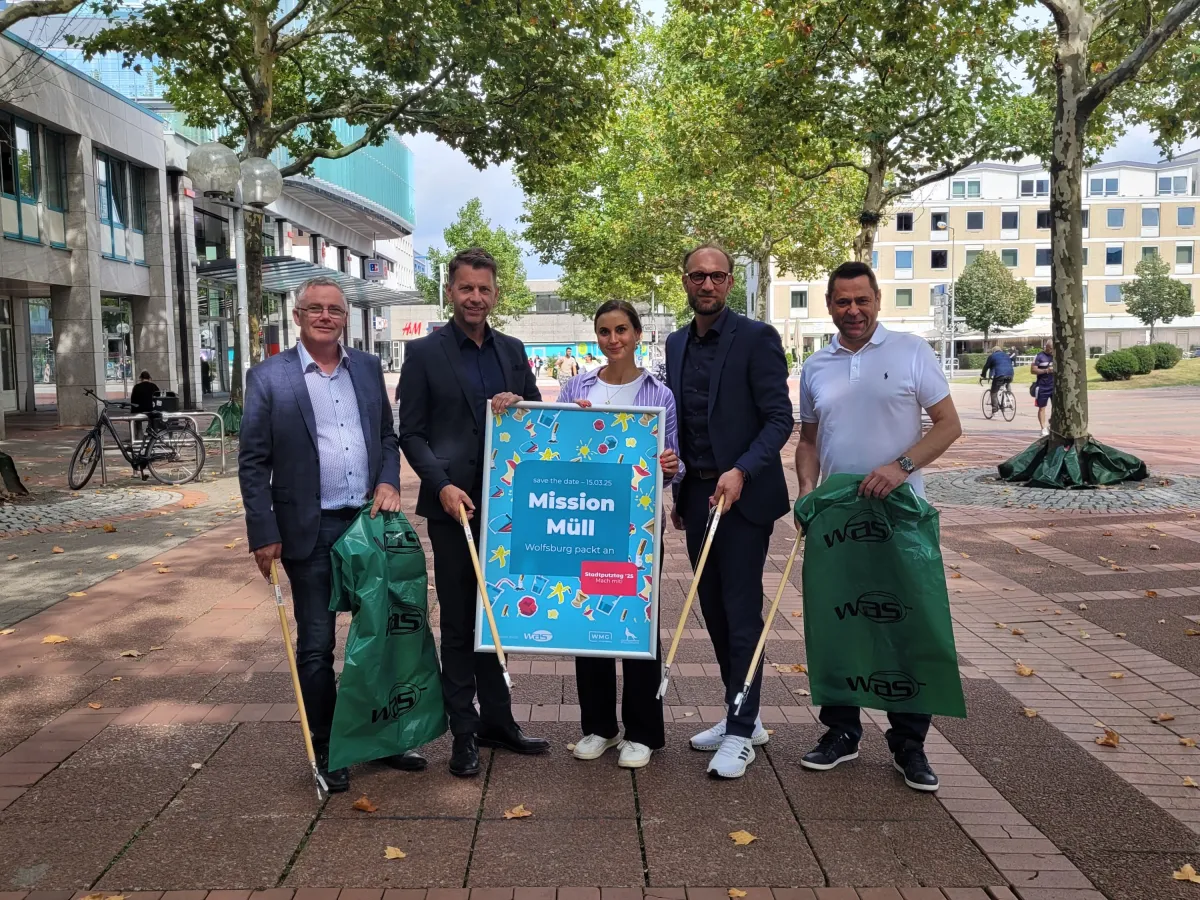 WMG, WAS und Stadt Wolfsburg präsentieren Stadtputztag 2025 (© WMG Wolfsburg)