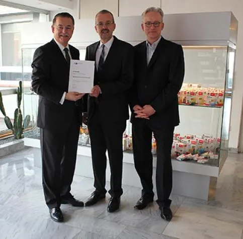 Bild: Weiterbildungsengagement von Queisser Pharma geehrt