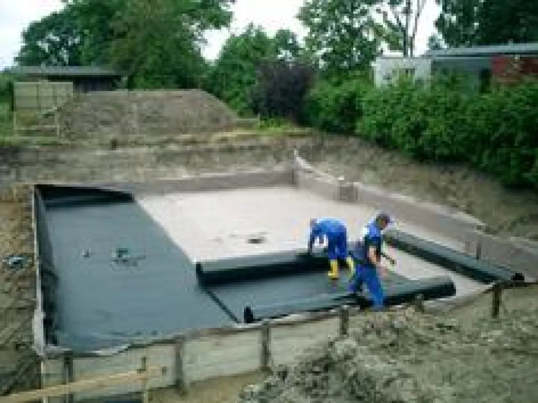 Weltneuheit auf der DEUBAU 2012: Basic-Variante des ABG®-Kellerdicht-Systems