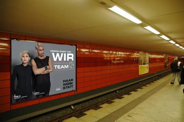 Bild: „Werde einer von WIR“ – die Addways Werbeagentur startet in Berlin Multichannel Kampagne für Haarwerkstatt
