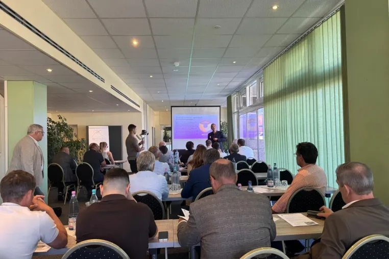 GreenScout e.V. präsentiert dem BVSV e.V. Solarlösungen ohne Investment für den Bau und Betrieb von PV-Anlagen Bild: GreenScout e.V. präsentiert dem BVSV e.V. Solarlösungen ohne Investment für den Bau und Betrieb von PV-Anlagen