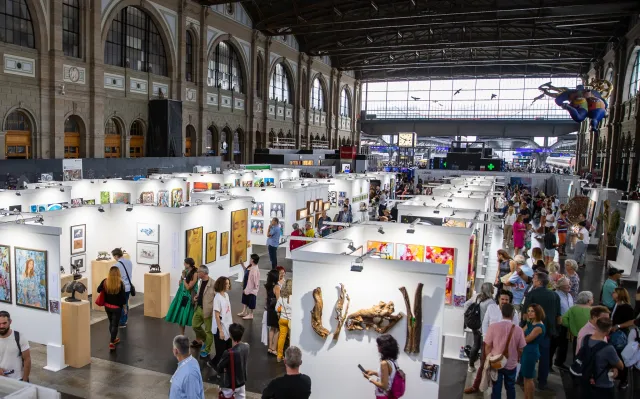 Bild: SWISSARTEXPO 2026: Das Schweizer Kunstfestival kehrt im September in den Zürcher Hauptbahnhof zurück