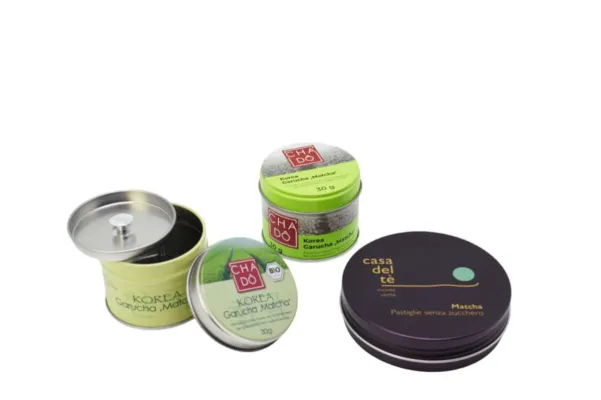 Bild: Matcha stilvoll verpackt - Premium-Teedosen für höchste Ansprüche