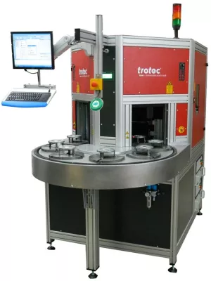 Bild: Trotec gibt den Takt an - Laserbeschriftung von Serien-Metallteilen mit hoher Taktzahl und mehreren Varianten