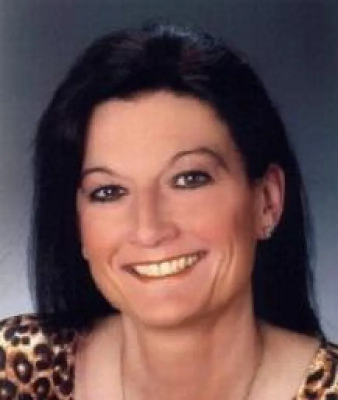 Personal Trainerin Alexandra Schügerl - Fit und schlank mit JOLKING®