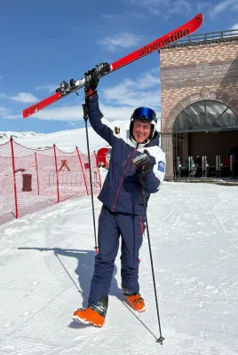 Bild:  Flühr stellt neuen Ski-Weltrekord in Armenien auf