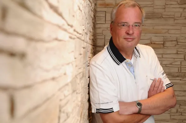 Bild: Ein Kater-Karma-Drama aus der Normandie in Hamburg