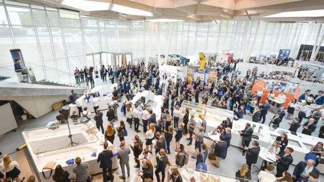 Karrieretag Familienunternehmen bei WIKA. Jetzt bewerben und über 50 führende Familienunternehmen treffen! Bild: Karrieretag Familienunternehmen bei WIKA. Jetzt bewerben und über 50 führende Familienunternehmen treffen!