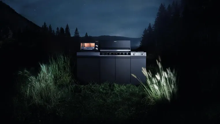 Kochen unter freiem Himmel: Einrichtungshäuser Hüls präsentieren die neue Miele Outdoor-Küche Bild: Kochen unter freiem Himmel: Einrichtungshäuser Hüls präsentieren die neue Miele Outdoor-Küche