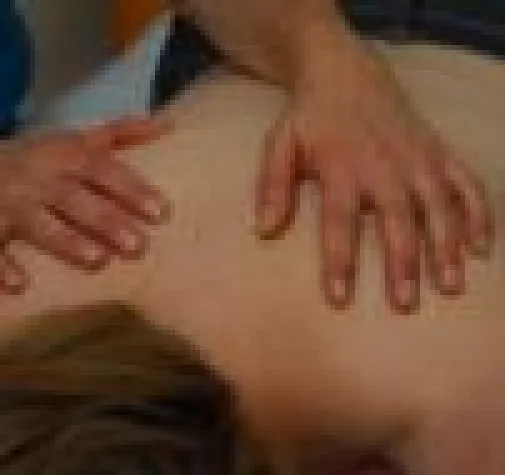 Bild: Mehr Bewusstheit durch Berührung