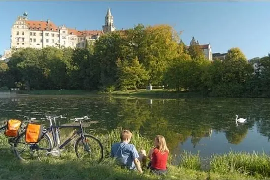 Bild: Deutscher Donau-Radweg: Die Donau verbindet