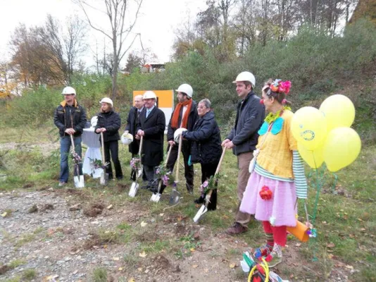 Bild: Jetzt geht’s los - Baubeginn für neues Elternhaus des 'Fördervereins für krebskranke Kinder Tübingen e.V.'