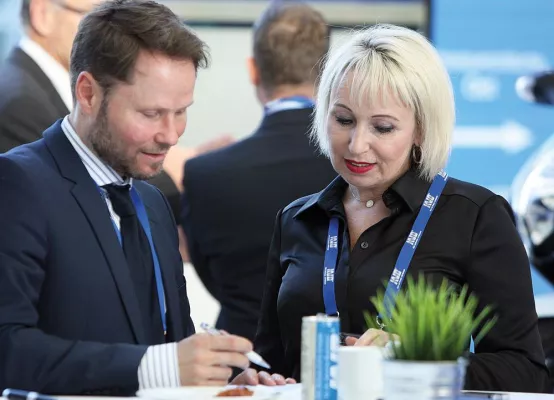 Bild: Service im Wandel – digitaler, internationaler, emotionaler