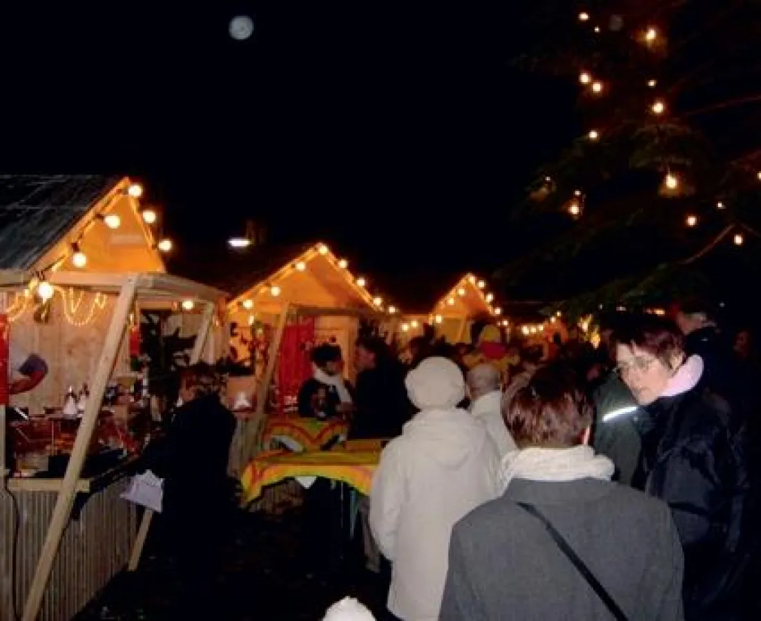 Weihnachtsmarkt Holzum