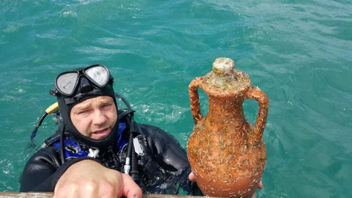 Hinab zum Unterwasser-Weingut, Foto: Edivo Vina