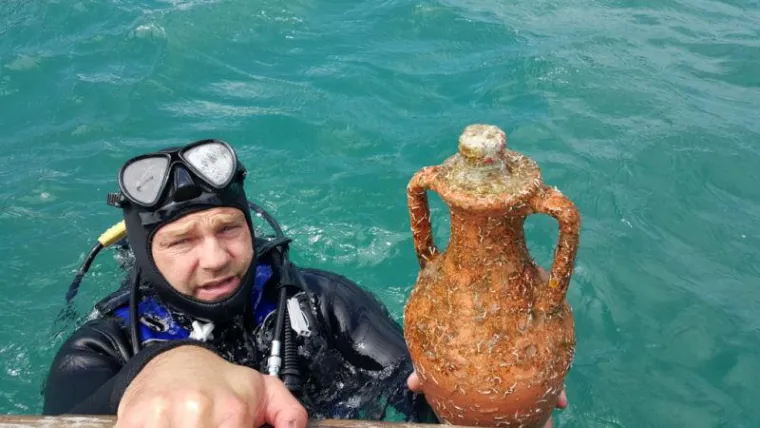 Bild: Reisetipp im Spätsommer: Auf zu Kroatiens erstem Unterwasser-Weingut