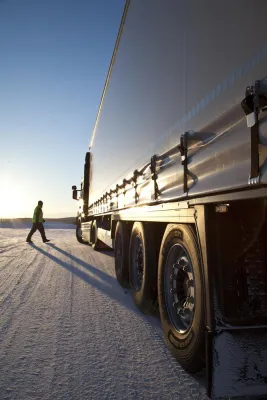 Bild: Nokian Hakka Truck 844 – haltbarer LKW-Anhängerreifen für den anspruchsvollen Einsatz