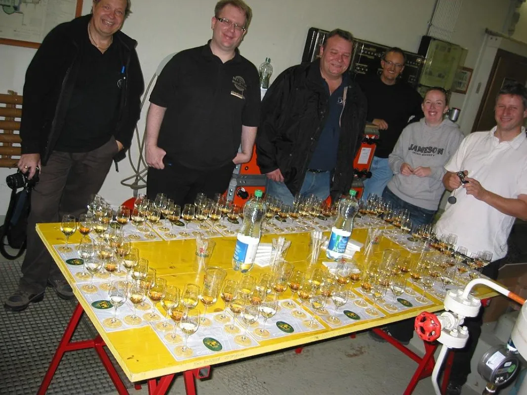 v.l.: Thomas B. Ide, Martin Haltenhoff, Andrea Caminneci, Manfred Hüppi, Deborah Stewart und Niklaus Blumer