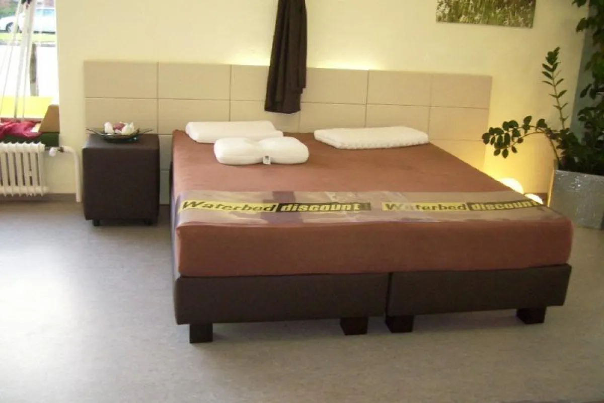 Wasserbett in Boxspringoptik von Waterbed Discount Lübeck Wasserbetten
