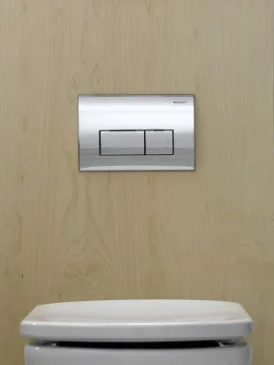 Bild: Individueller Spülkasten für die Betätigung von oben oder von vorn