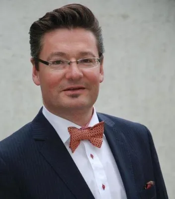 Bild: Köln: Maritim-Desaster schadet auch den demokratischen Kräften.