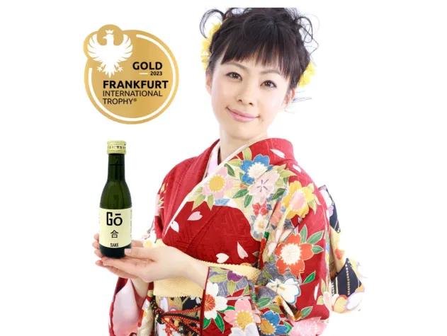 Go-Sake feiert Goldmedaillengewinn Bild: Go-Sake feiert Goldmedaillengewinn