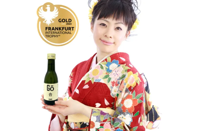 Go-Sake feiert Goldmedaillengewinn Bild: Go-Sake feiert Goldmedaillengewinn